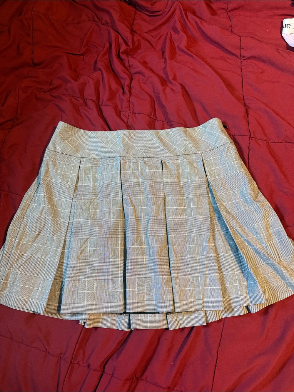 Express Plaid Pleated Mini Skirt in Light Gray